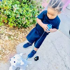 Meet your Posher, Juicey